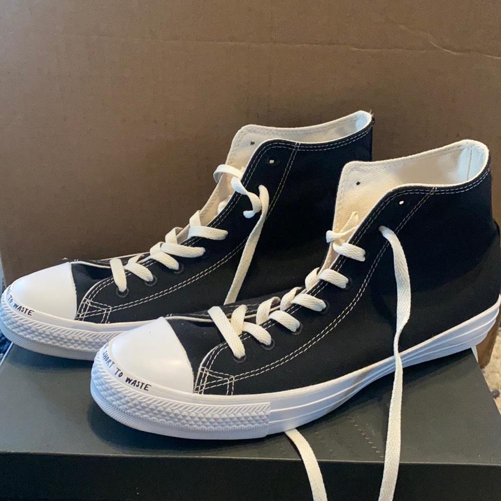 Chuck Taylor’s - Converse Renew